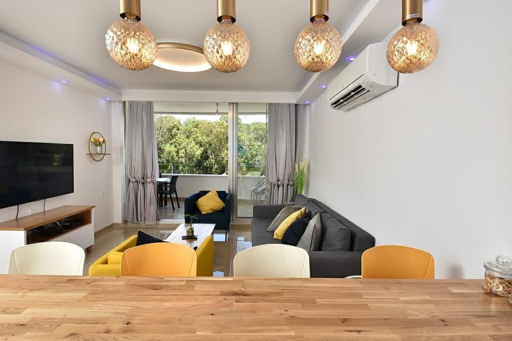 Apartamento Achziv Sea & Sun Gesher HaZiv Exterior foto
