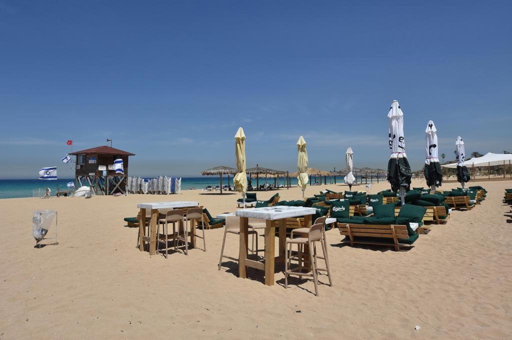 Apartamento Achziv Sea & Sun Gesher HaZiv Exterior foto